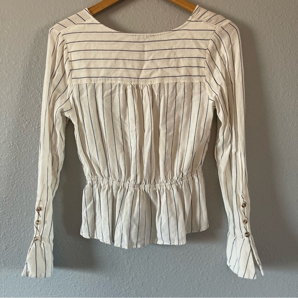 E & M White Striped Button Tie-Front Peplum Top Ruffle Trim Women's Size Medium - Picture 3 of 6